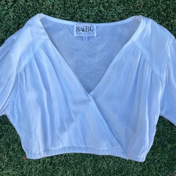 SOLD Fringe Sleeve White Crop Top Size S - Picture 4 of 5